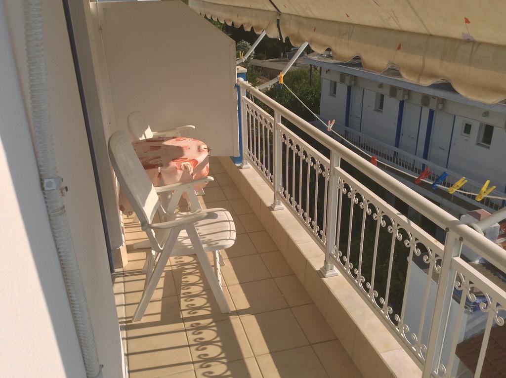 Kostas Rooms Votsi  Bagian luar foto