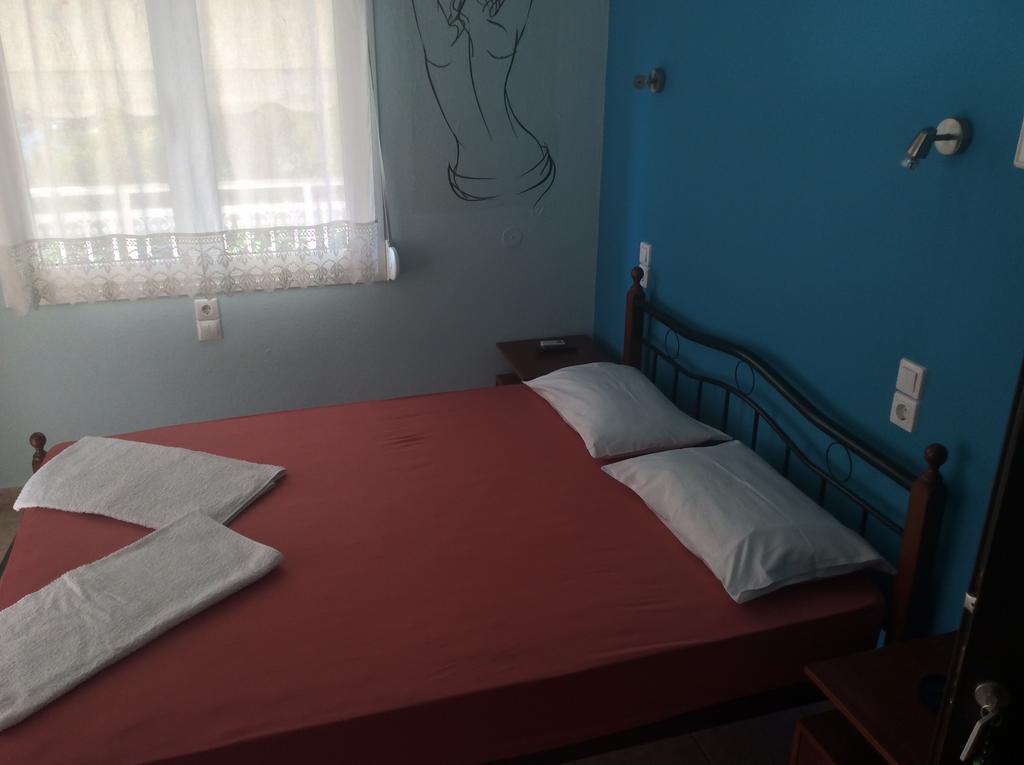 Kostas Rooms Votsi  Bagian luar foto