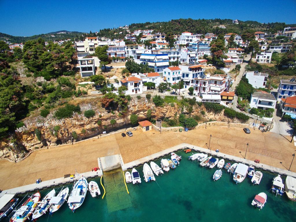 Kostas Rooms Votsi  Bagian luar foto